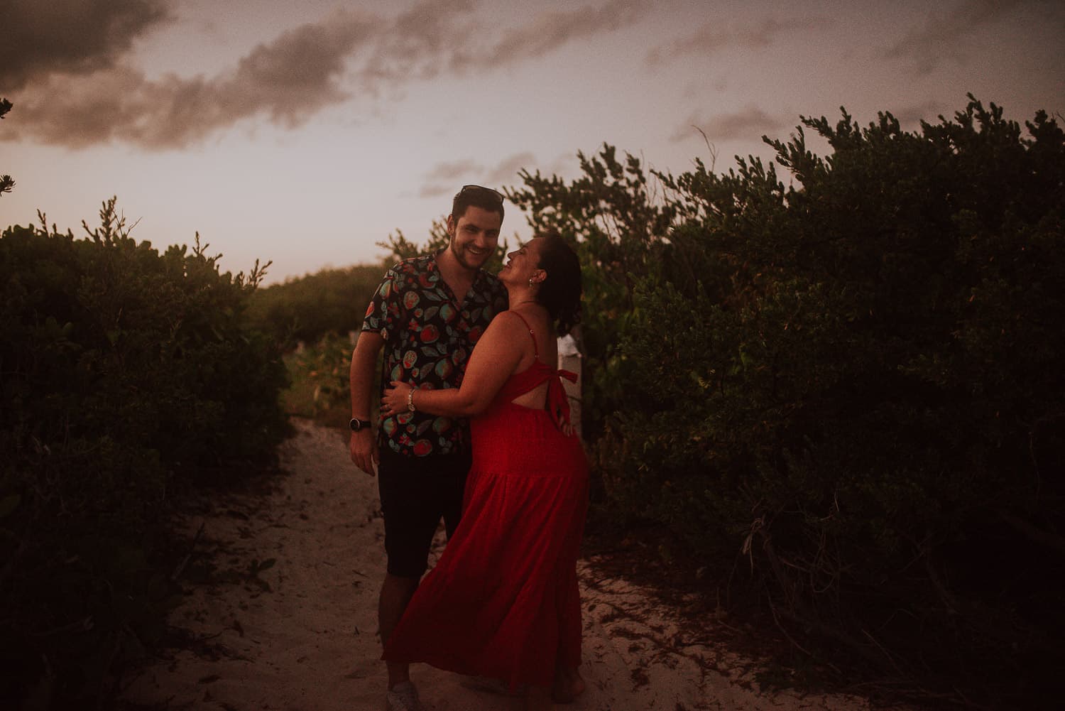 Fotografía de save the date en Cancun por Jesús Amaya fotógrafo de bodas destino en México